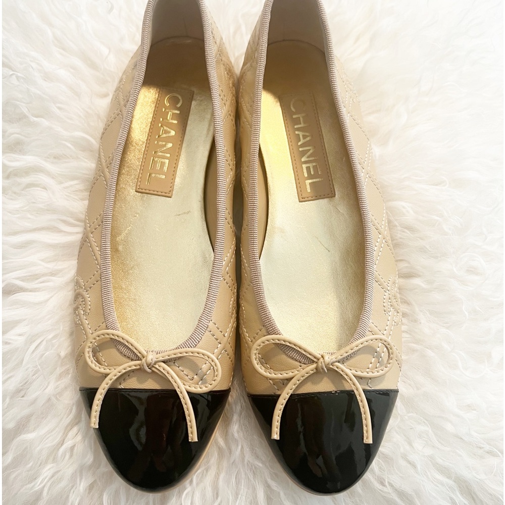Authentic CHANEL BALLERINA FLATS